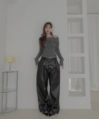ボリュームタックバレルパンツ / Volume Tuck Barrel Pants