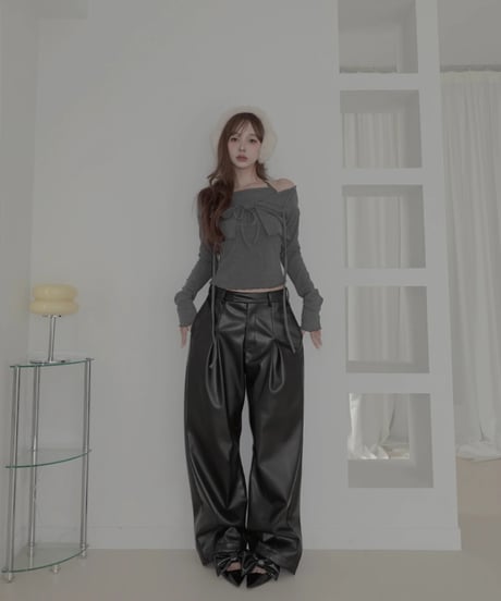 ボリュームタックバレルパンツ / Volume Tuck Barrel Pants