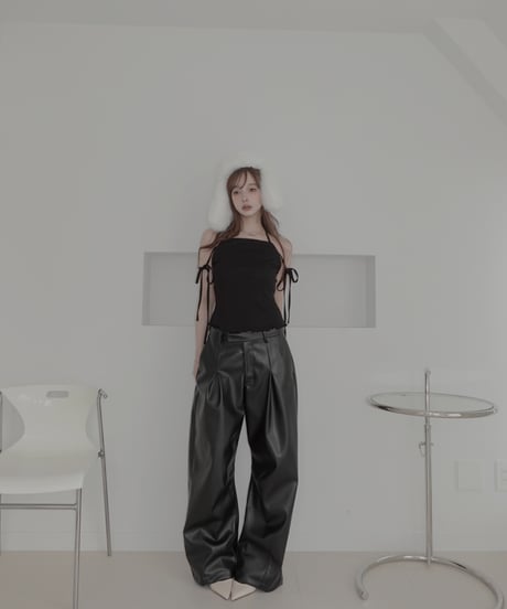 ボリュームタックバレルパンツ / Volume Tuck Barrel Pants