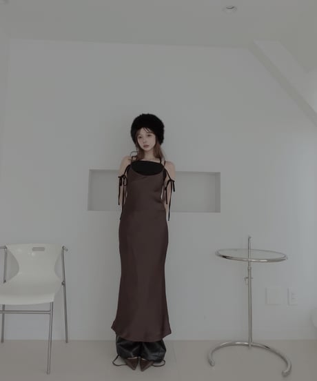 ボリュームタックバレルパンツ / Volume Tuck Barrel Pants