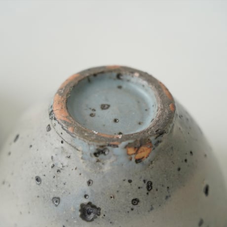 馬場勝文　12-D　荒土（粉引）たわみ小湯呑　※個体差あり