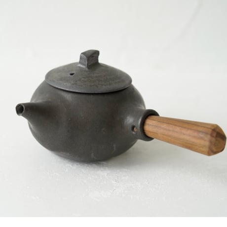 馬場勝文　140-B　黒釉　煎茶急須