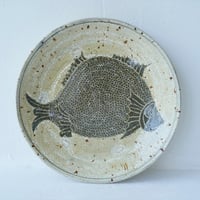 梅本尋司　U66-1　粉青掻落魚文8寸皿