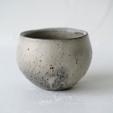 馬場勝文　1-C　荒土（粉引）　丸カップ