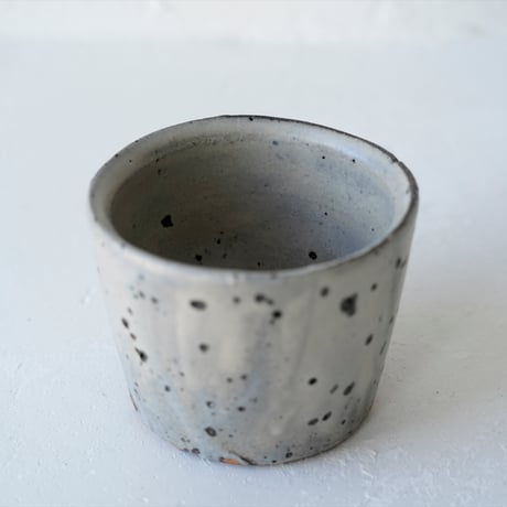 馬場勝文　9-I　荒土（粉引）　切立カップ