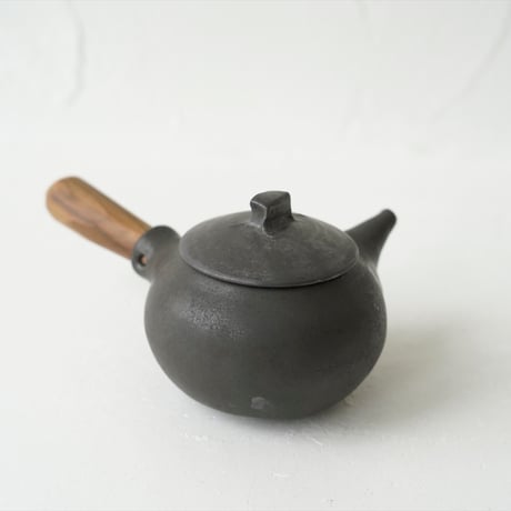 馬場勝文　140-B　黒釉　煎茶急須
