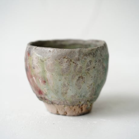 NO.74-11　   芳賀稔　埋め焼き緑ぐいのみ