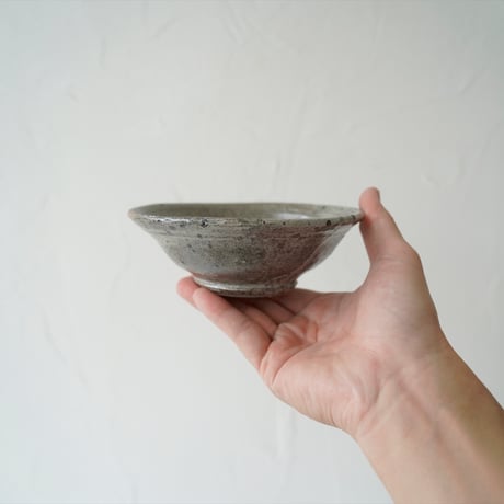 馬場勝文　18-B　荒土灰釉　   ５寸鉢　Φ14.5㎝
