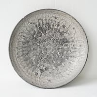 NO.71-B　芳賀稔　黒銀8寸浅鉢