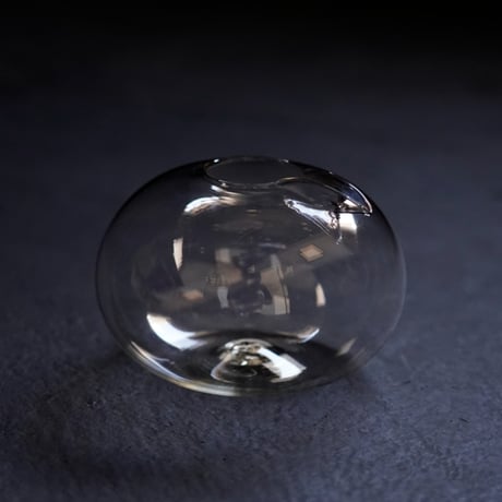 菊地大護　12. 花器　Katakuchi vase　個体差あり