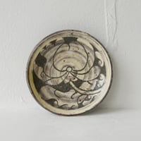 梅本尋司　U54-1　粉青掻落牡丹文5寸皿