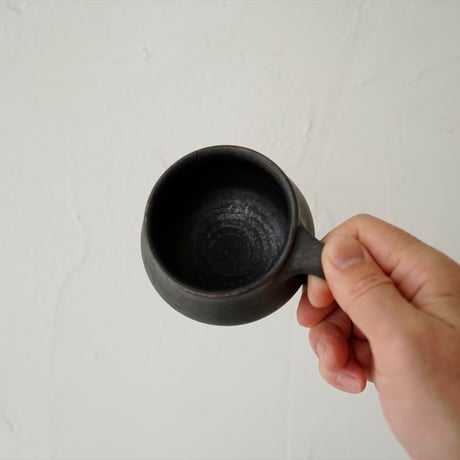 馬場勝文　31　黒釉 　しおげマグカップ 　※個体差あり