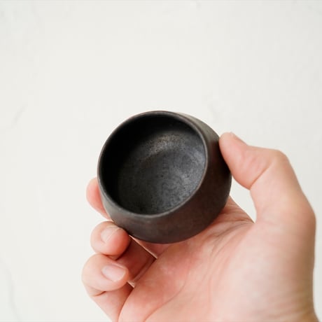 馬場勝文　44　黒釉 　茶杯・ぐい吞 　※個体差あり