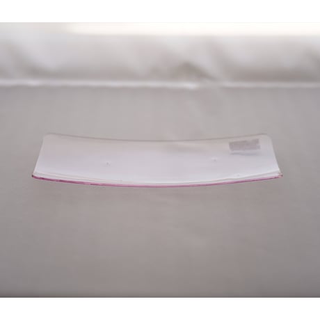 菊地大護　13. 皿　Sheet glass　個体差あり