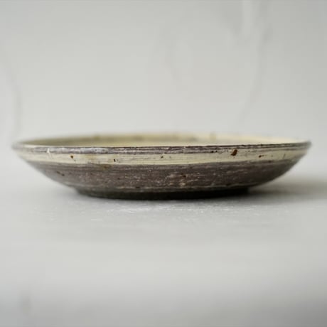 梅本尋司　U61-2　粉青掻落魚文6寸皿