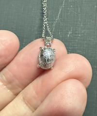 ギベオン　シルバーカラー　ペンダント