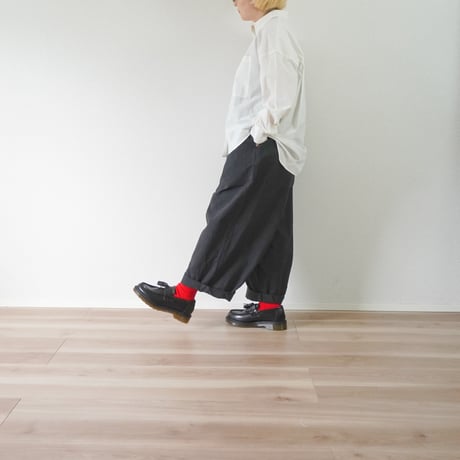 ＊レディース＊Linenya-リネンヤ-CORDURA®︎ 天日干しワッシャー タックワイドパンツ/ブラック