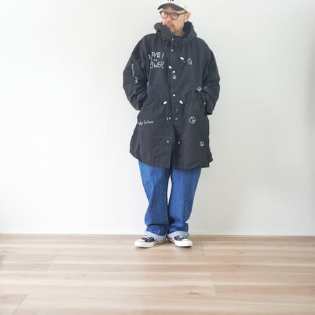 ＊ユニセックス＊[THRIFTY LOOK] DOODLE SNOW PARKA / BLACK