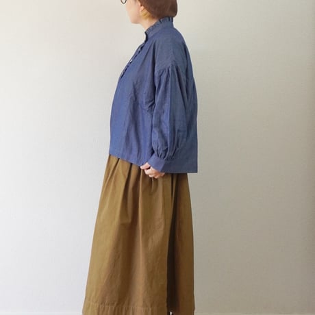 ＊レディース＊ Linenya -リネンヤ- ライトデニムフリルブラウス ／ブリーチウォッシュ（濃いブルー）