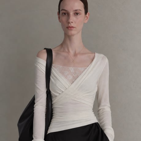 予約販売　Lace Detail Wrap Top