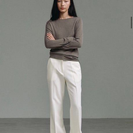 予約販売　Soft Boat-Neck Knit Top