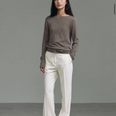 予約販売　Soft Boat-Neck Knit Top