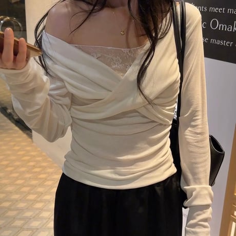 予約販売　Lace Detail Wrap Top