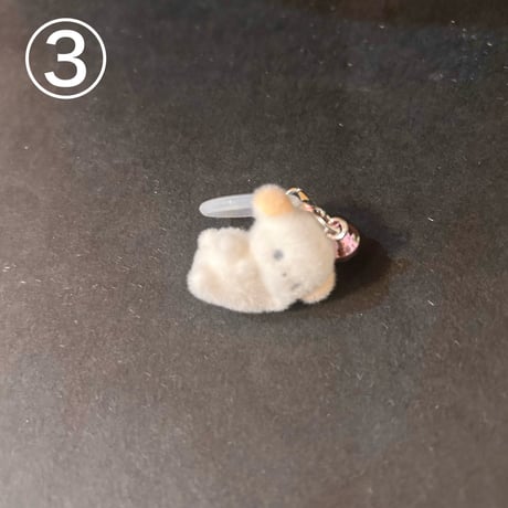 寝転びわんちゃんチャーム　Lying-down puppy charm