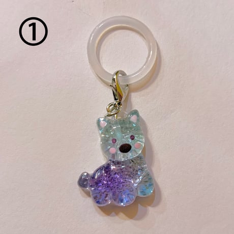 グラデーション犬チャーム　GRADATION DOG CHARM