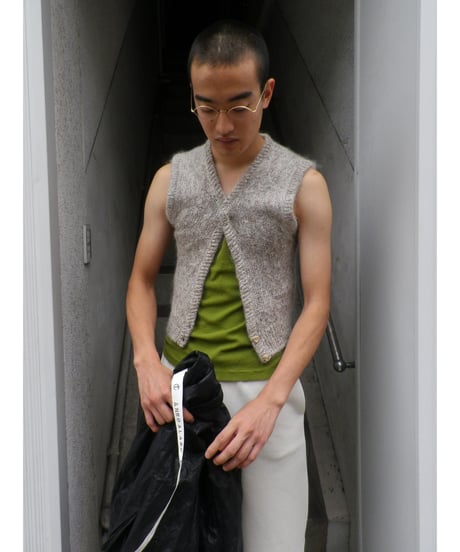 EU DEEP V NECK VEST