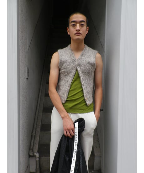EU DEEP V NECK VEST