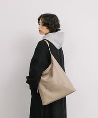 【B-25337】BEAURE Soft Leather One ショルダー Bag