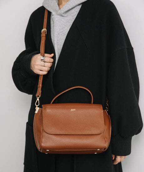 【B-26330】BEAURE カウレザー フラップ 2WAYバッグ