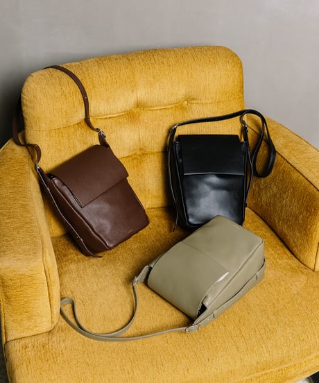 【B-26417】BEAURE FLAP COMPACT SHOULDER BAG｜フラップ コンパクト ショルダーバッグ