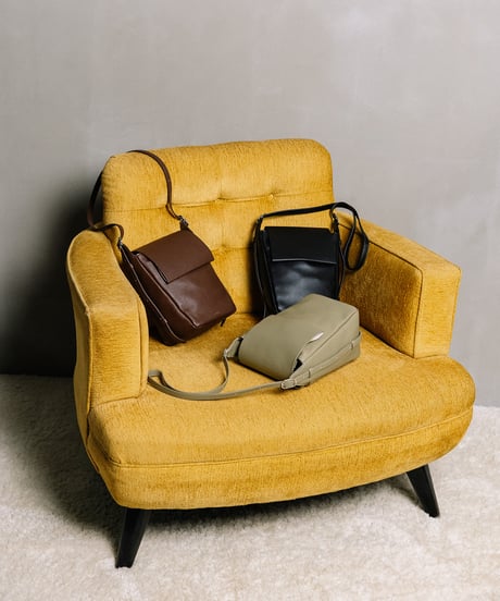【B-26417】BEAURE FLAP COMPACT SHOULDER BAG｜フラップ コンパクト ショルダーバッグ