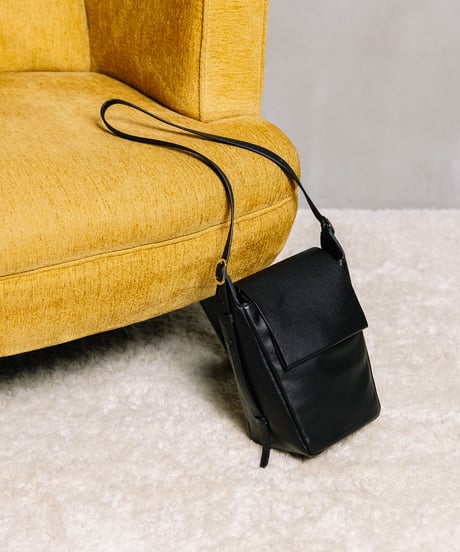 【B-26417】BEAURE FLAP COMPACT SHOULDER BAG｜フラップ コンパクト ショルダーバッグ