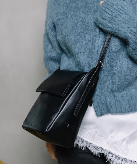 【B-26417】BEAURE FLAP COMPACT SHOULDER BAG｜フラップ コンパクト ショルダーバッグ