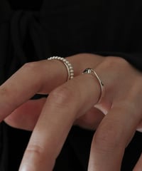 curve diamond ring