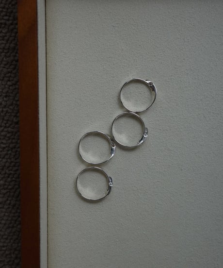 curve diamond ring