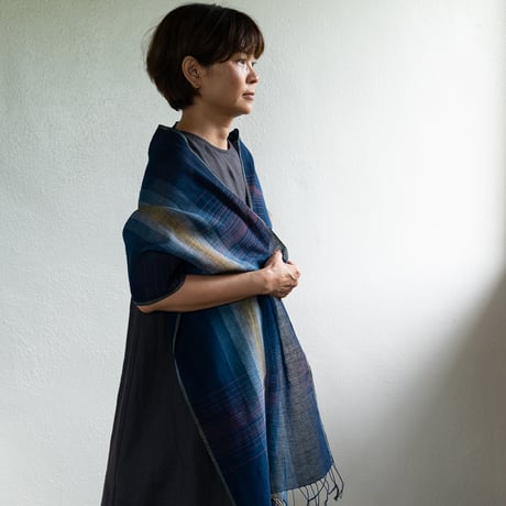 【沖縄の琉球藍染織物】　花藍舎　ストールはぴら