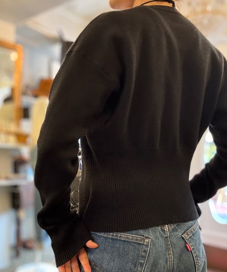 アクセントボタンカーディガン