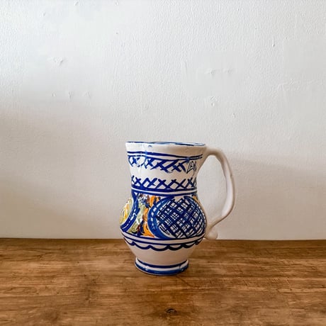 スペインの陶器ピッチャー