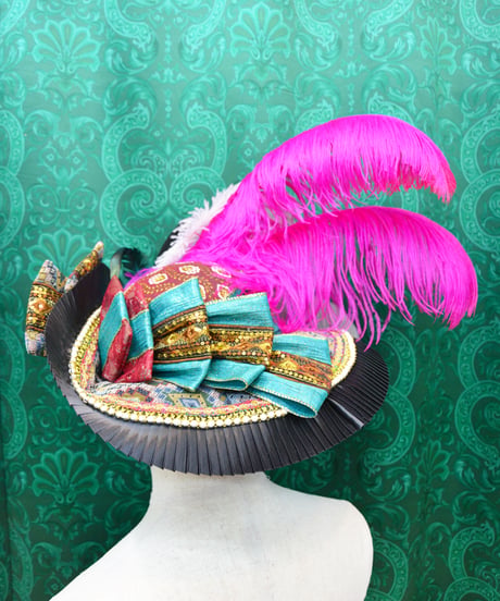 kki.2758　MADAME HARLEQUIN  HAT。