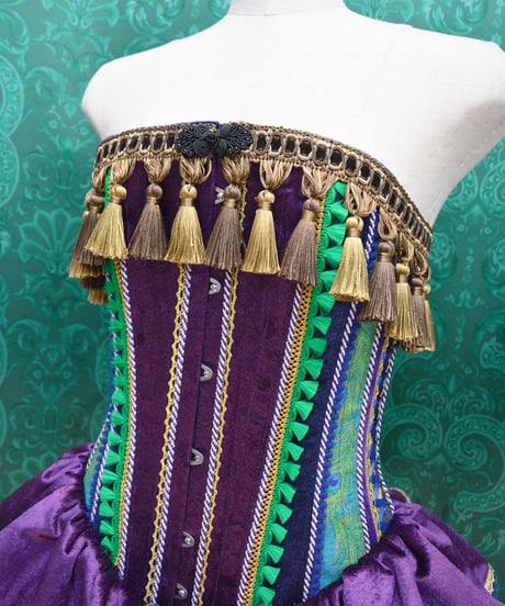 kki.2745　Arabian Night Circus フリルロングコルセット。