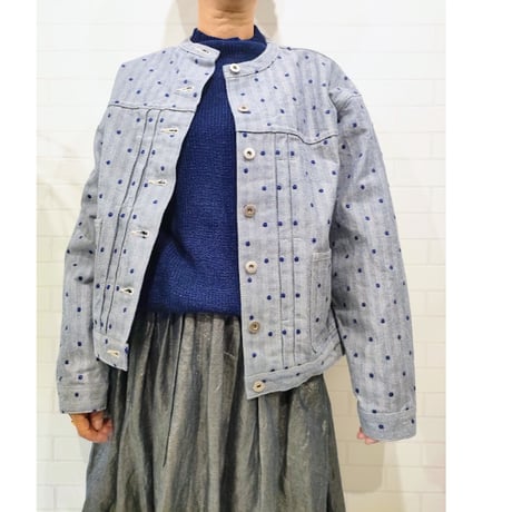ドット刺繍柄ヘリンボーンデニムノーカラーＧジャン