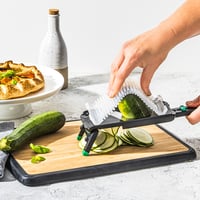 【スーパーJチャンネルで紹介】圧倒的に安全なホルダーが魅力！ドリームファームNocutu（ノーカットユー）スライサー