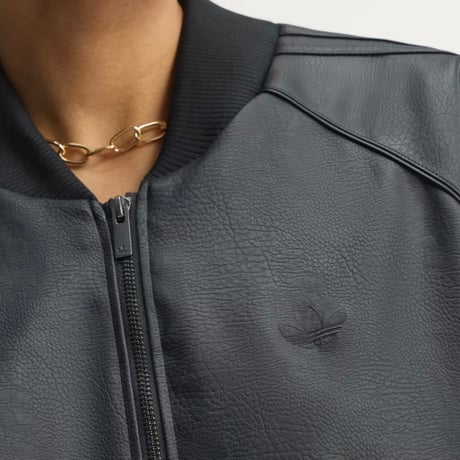 adidas originals | PLEATHER SST OVERSIZED TRACK TOP (Black / Maroon)
