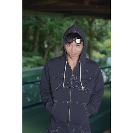 SPECIAL GUEST K.K.| Face Logo Studded Zip Hoodie (Navy)