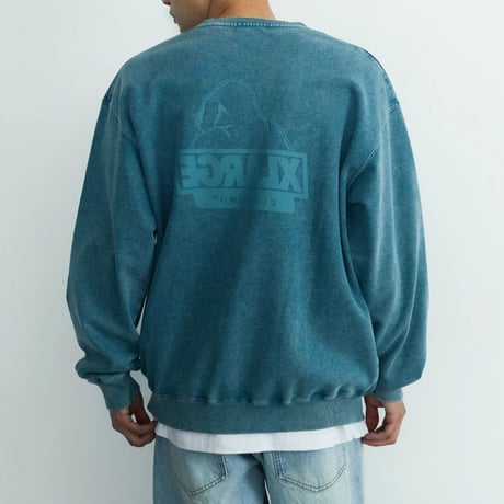 XLARGE | WASHED BACKSIDE OG CREWNECK SWEATSHIRT(BLUE)
