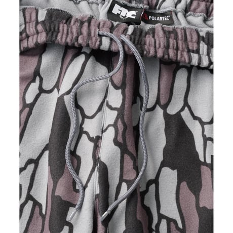 FTC | POLARTEC® REFLECTIVE PIPING FLEECE PANT "CAMO" (FTC026AWB08)